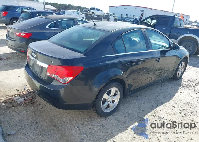 1G1PE5SC3C7235002: 43931754