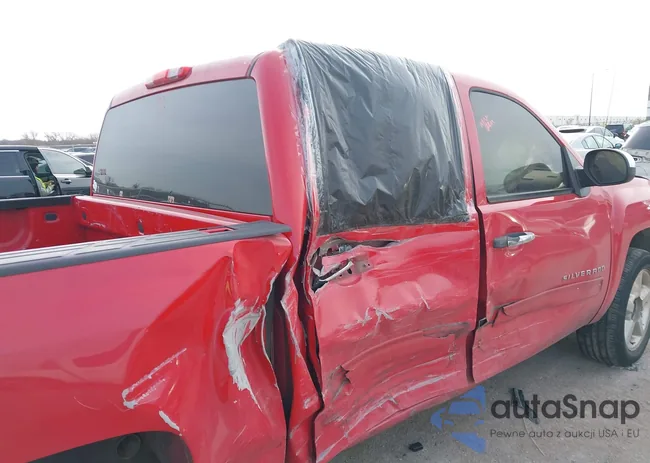 1GCPKSE72CF111970: 43932958