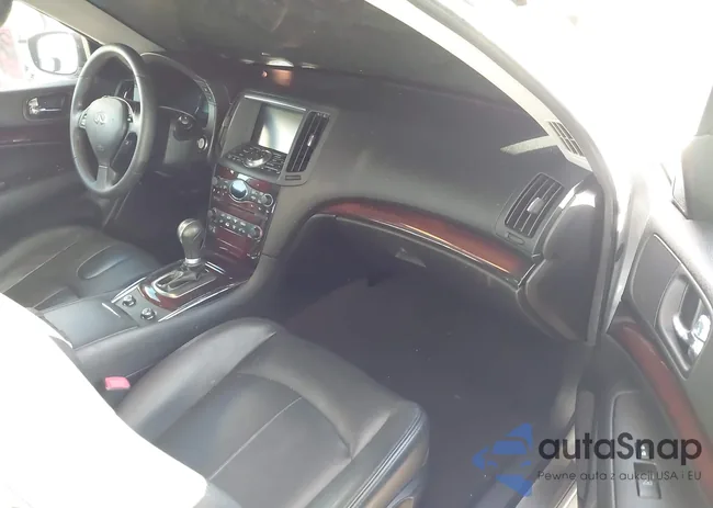 JN1CV6AP3DM717815: 43932979