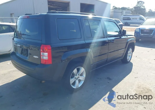 1C4NJPFB6HD183672: 43933138