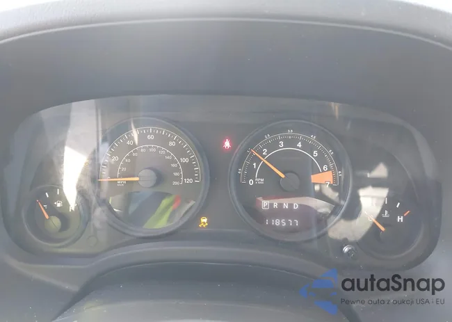 1C4NJPFB6HD183672: 43933138