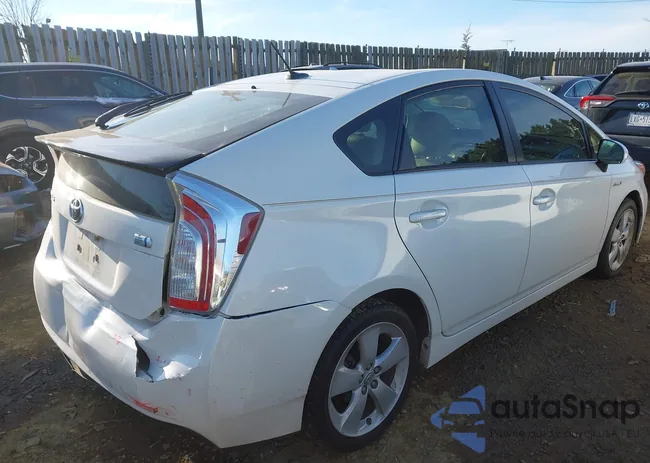 JTDKN3DUXD5570203: 43933197