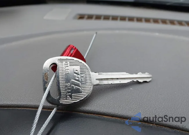 1GCDT196168255708: 43933310