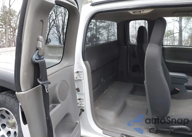 1GCDT196168255708: 43933310