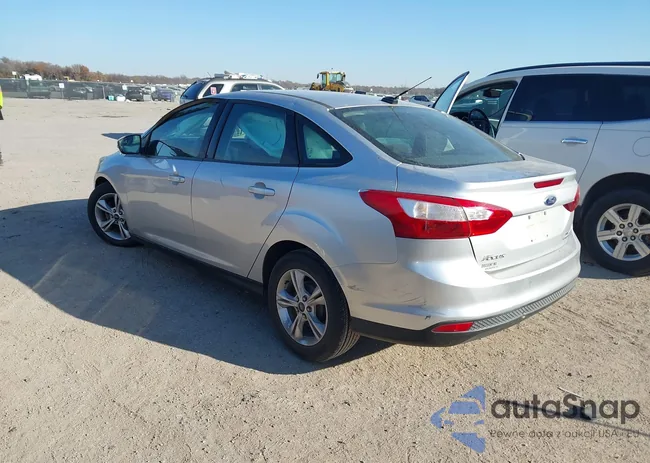 1FADP3F20EL217115: 43932381