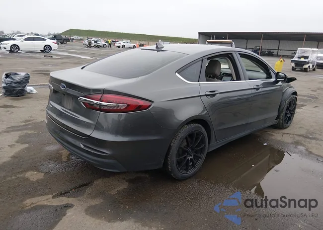 3FA6P0G76LR256257: 43932425