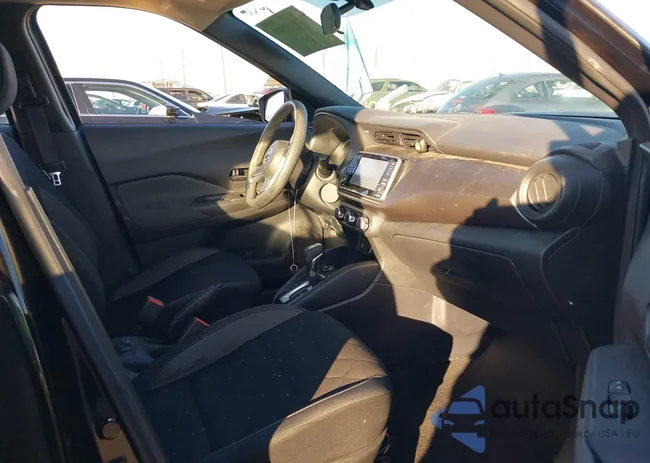 3N1CP5BV8LL571373: 43932659