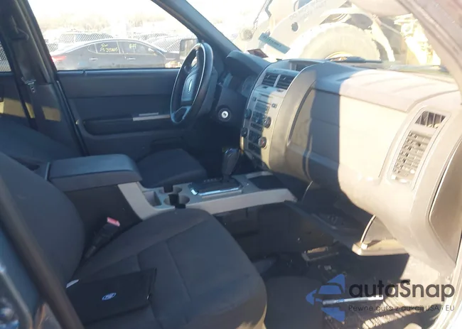 1FMCU9DG6CKB26218: 43933813