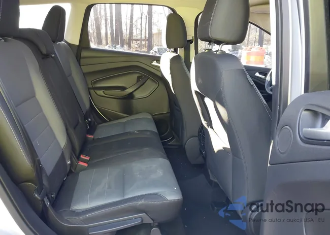 1FMCU9GX9GUB64743: 43933861