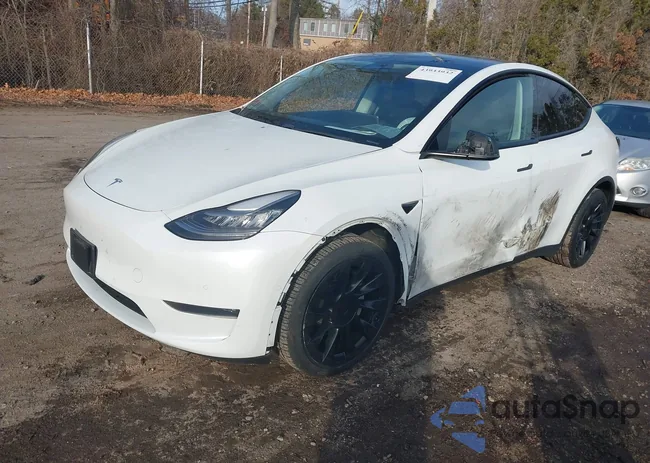 5YJYGDEE3MF076930: 43933932