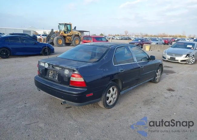 1HGCD563XRA050834: 43934151