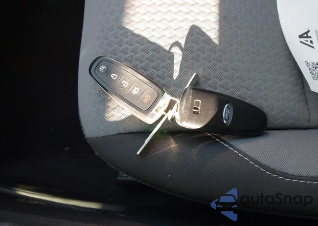 1FMCU9GD2KUC23887: 43934159