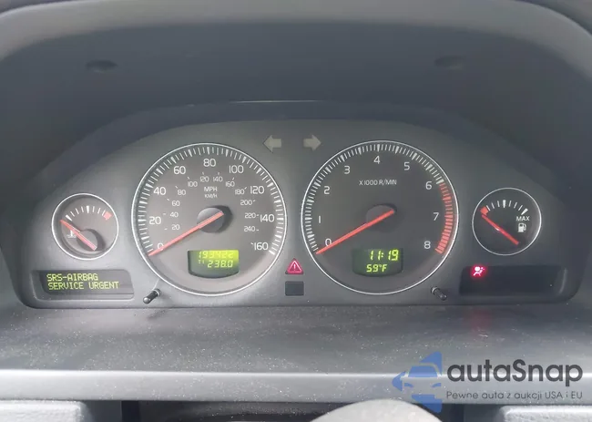 YV4CZ982X81475798: 43934200