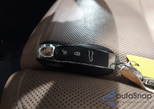 WP1AA2A25GLA02461: 43934254