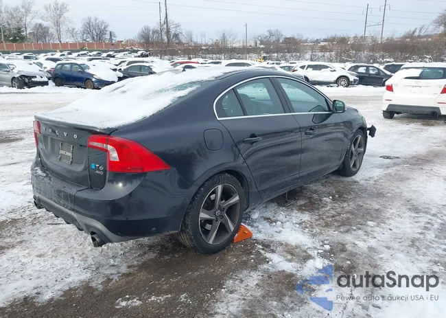 YV1902FH8E1282156: 43934288