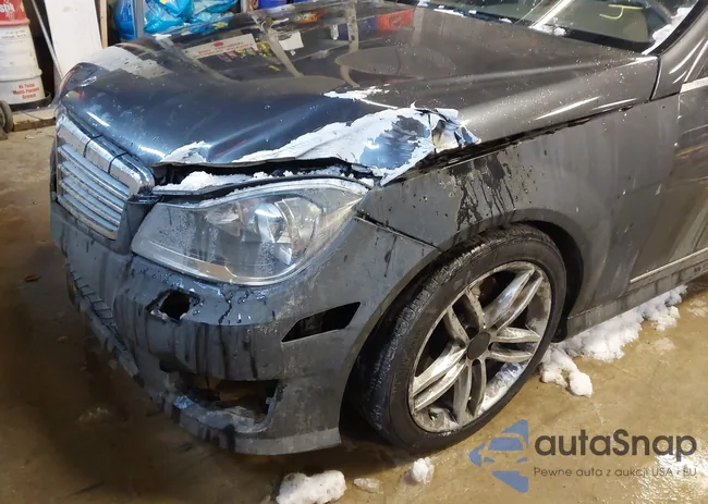 WDDGF8AB0DR286273: 43933410