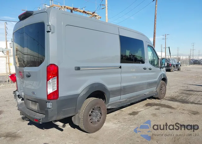 1FTBW2CG5PKB51555: 43933447