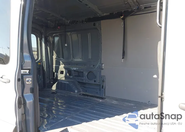 1FTBW2CG5PKB51555: 43933447