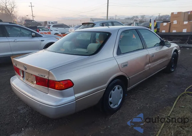 4T1BG22K3YU681463: 43933484