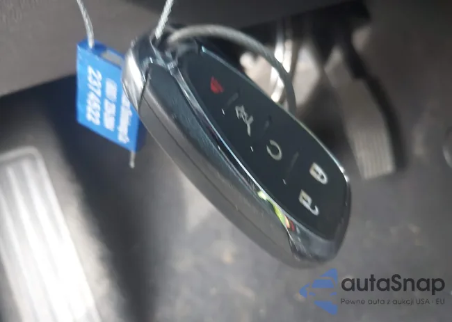 3GNAXUEG4RL245551: 43933511