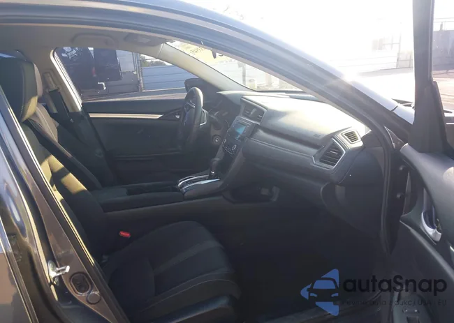 2HGFC2F55JH585639: 43933545