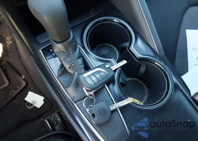 4T1B11HK9JU613869: 43933600