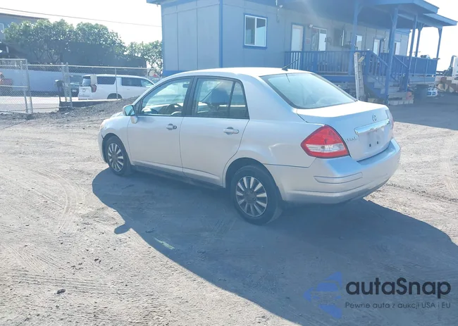 3N1BC11E19L437668: 43933693