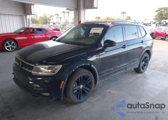 3VV3B7AX0KM082633: 43934823