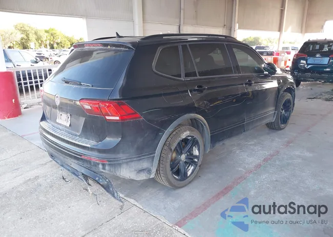 3VV3B7AX0KM082633: 43934823