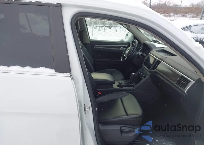 1V2LR2CA7JC538261: 43935019