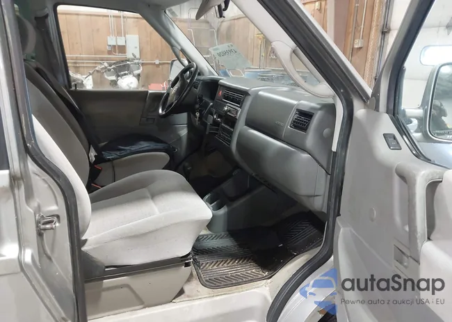 WV2MH4703YH057718: 43935020