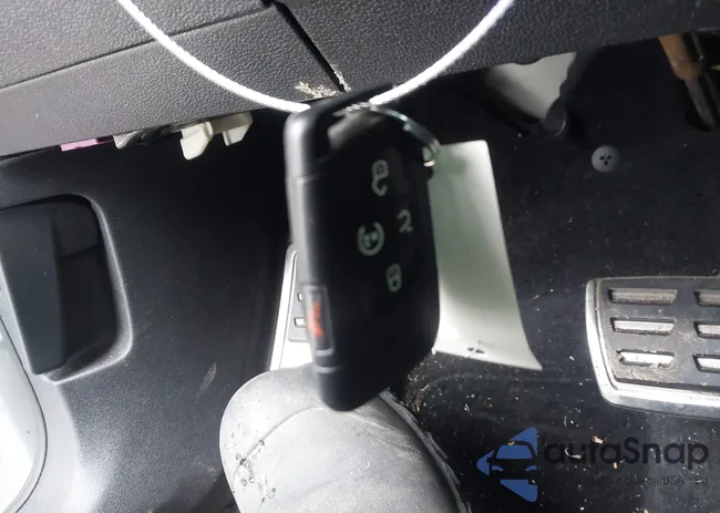 3VV2B7AX5KM026005: 43935063