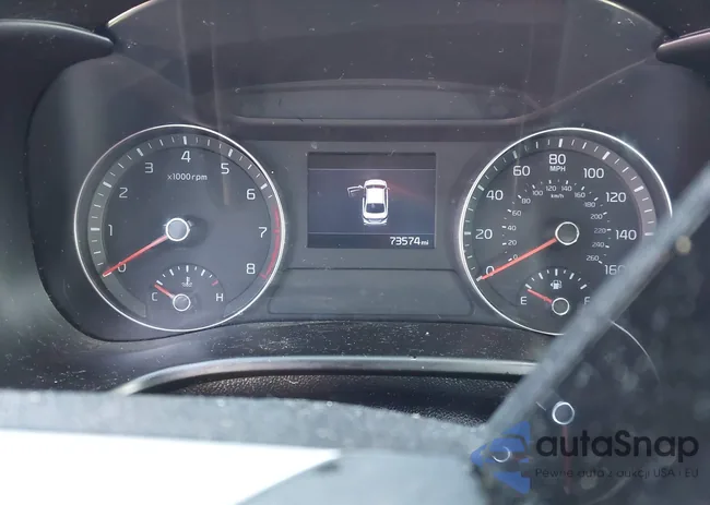 3KPF24AD4LE232674: 43935170