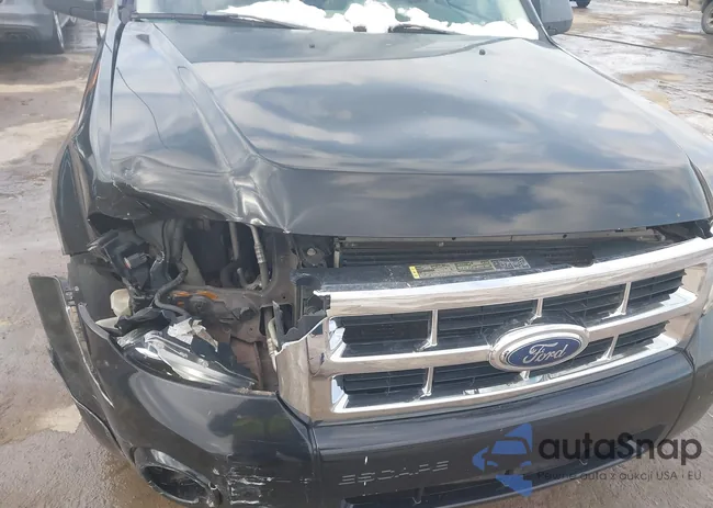 1FMCU931X8KE64662: 43935186