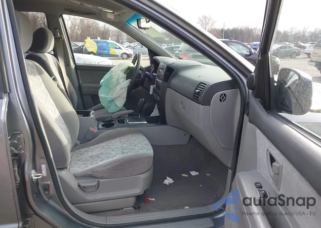 KNDJD735385764481: 43935329