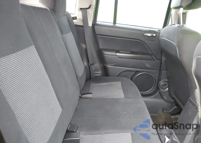 1C4NJCBAXFD138172: 43934370