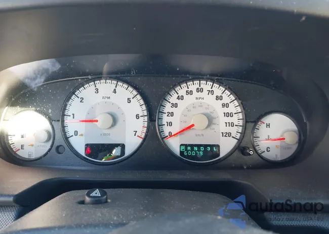 1B3EL46J05N689666: 43934395