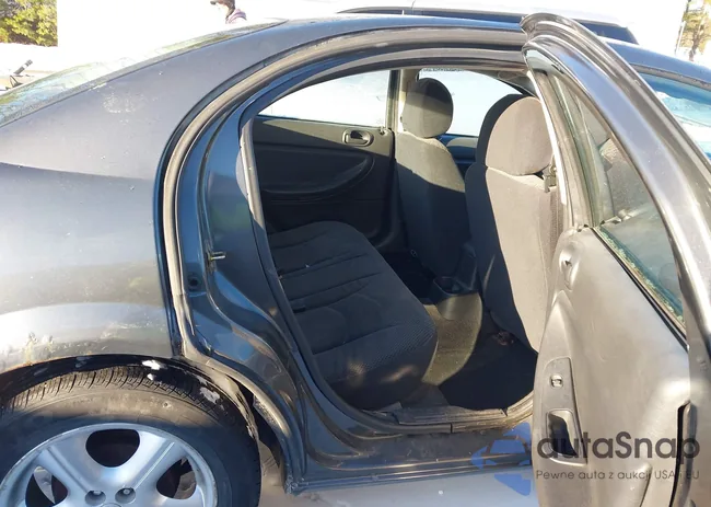 1B3EL46J05N689666: 43934395