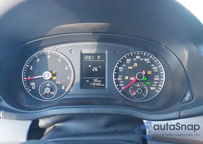 1VWAT7A31FC117040: 43934624