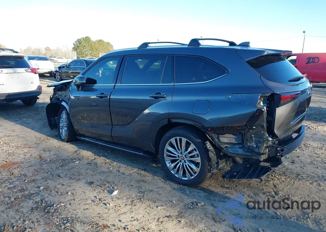 5TDEBRCH8SS663497: 43934701