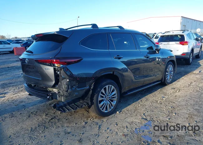 5TDEBRCH8SS663497: 43934701