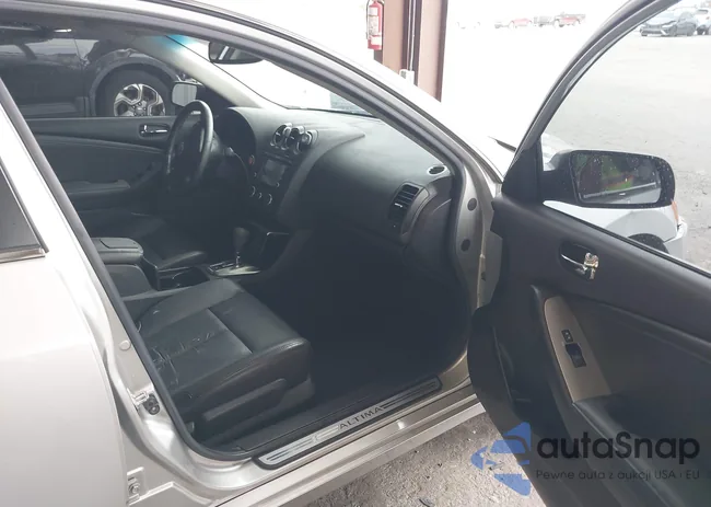 1N4BL2AP9BN431634: 43934709