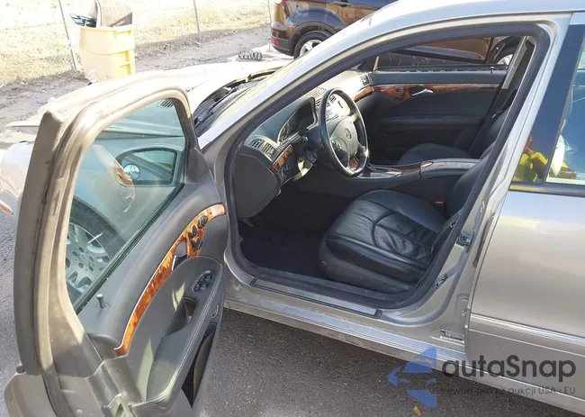 WDBUF65J43A168211: 43935834