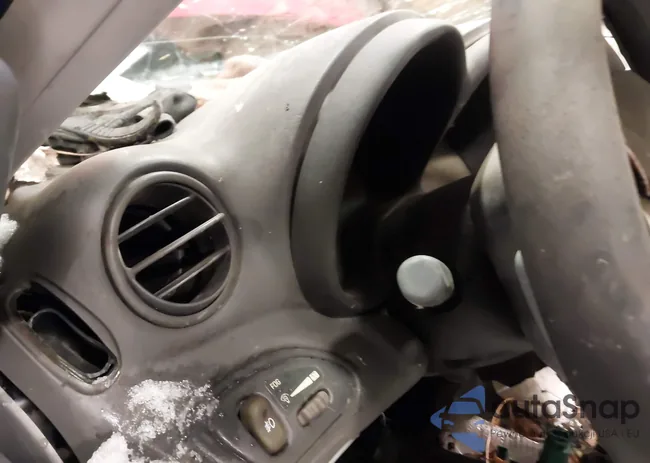 1G2NW52EX3C288739: 43935840