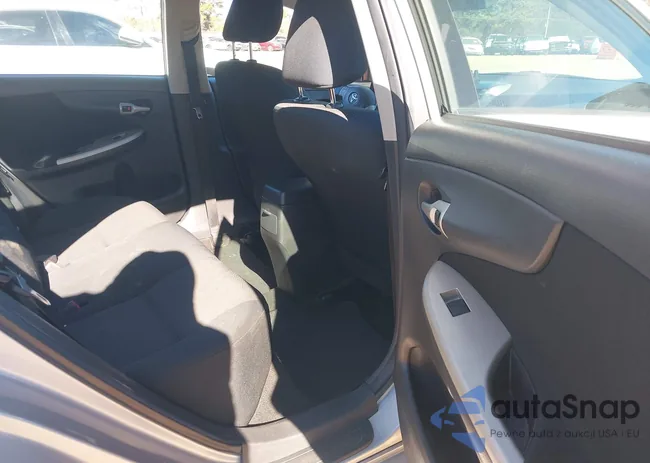 2T1BU4EE2AC470417: 43935867