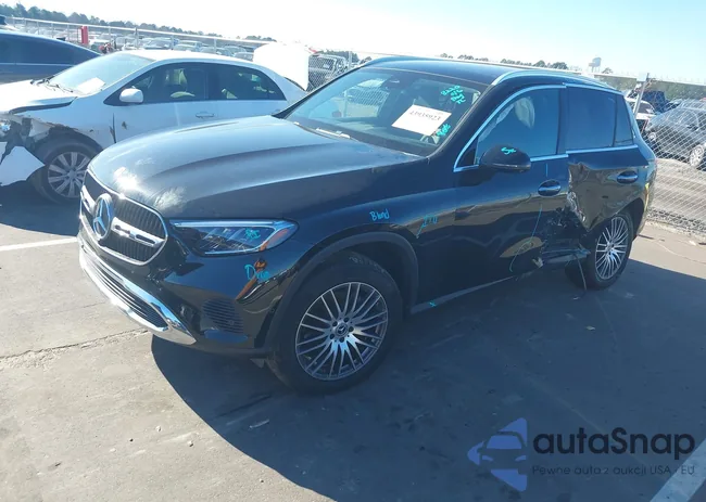 W1NKM4HB2RU037009: 43935923