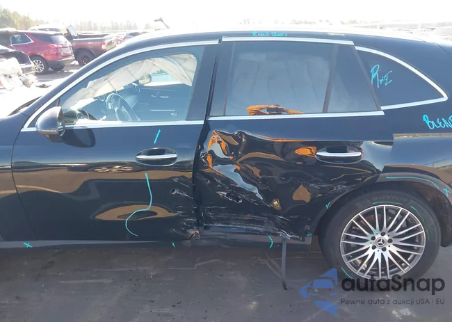 W1NKM4HB2RU037009: 43935923