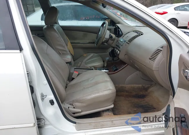 1N4BL11D86N410022: 43936045