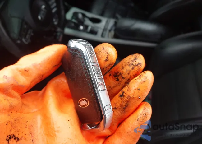 KNAE55LCXJ6040351: 43936071