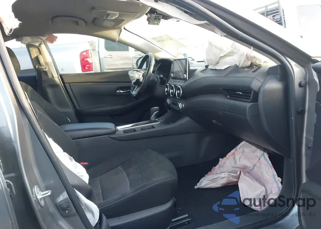 3N1AB8CV1NY240985: 43936084